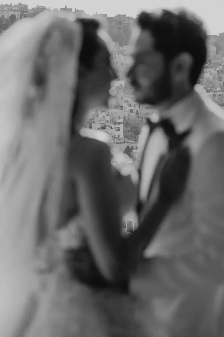 Bride portraits and Ianndey dress details, wedding in Guanajuato