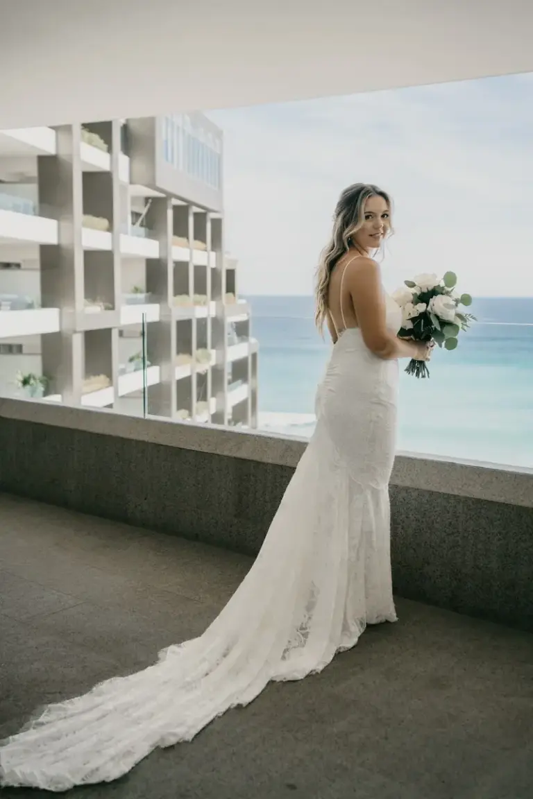 Cathy and Trevor getting ready for their wedding at Garza Blanca, Los Cabos