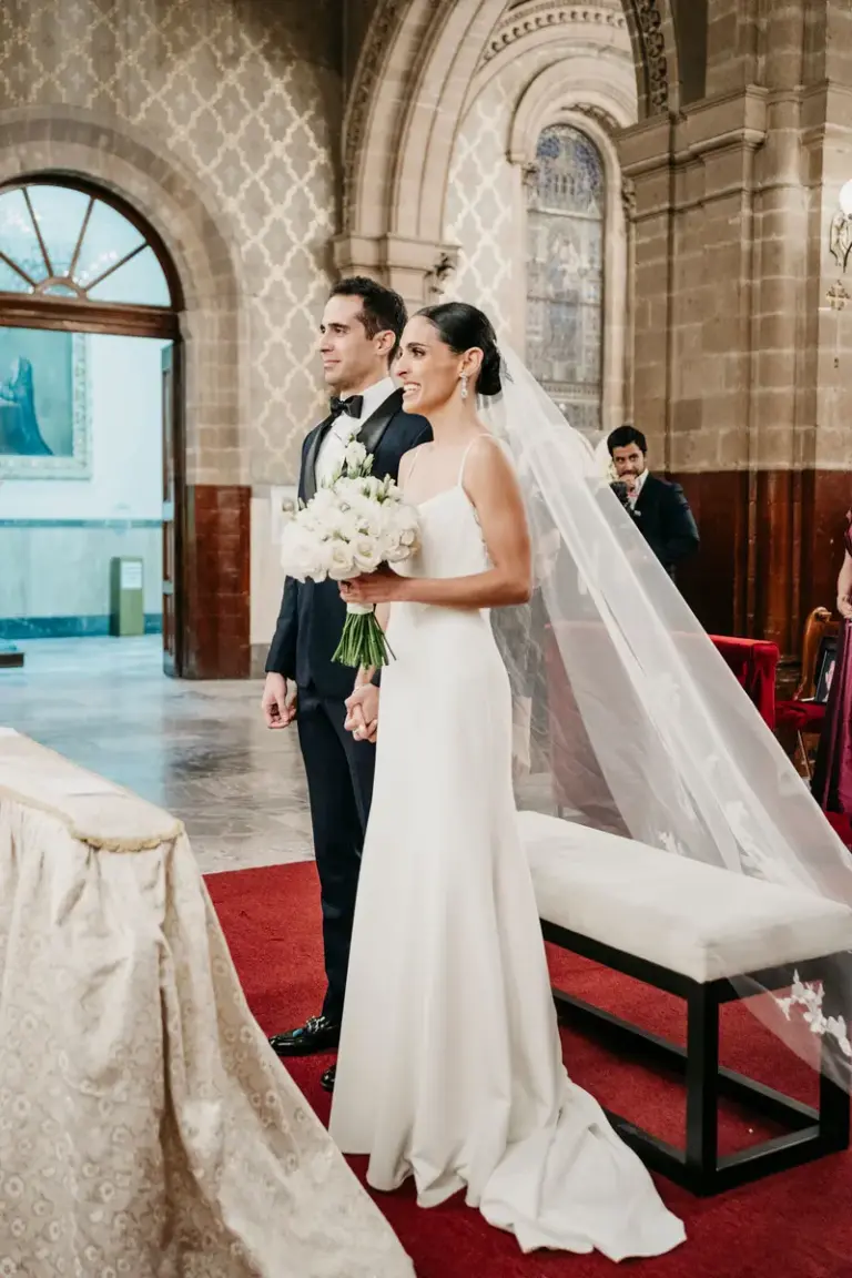 Ceremonia religiosa en el Templo del Inmaculado Corazón de María, León, Guanajuato