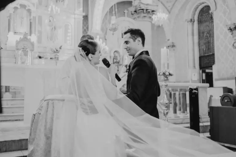 Ceremonia religiosa en el Templo del Inmaculado Corazón de María, León, Guanajuato