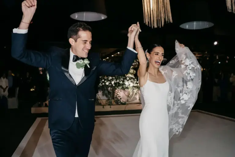 Recepción y primer baile de la boda en Complejo Aura, León, Guanajuato