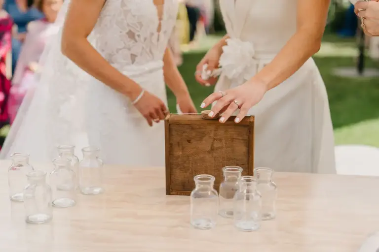 Ceremonia de arena en una boda inclusiva en San Miguel de Allende