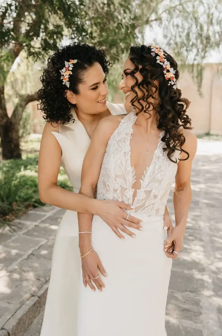 Retrato de las dos novias en Hacienda Los Arcángeles, San Miguel de Allende