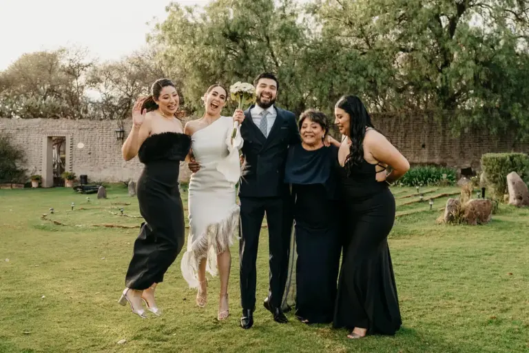 Familia y seres queridos en la boda civil de Ale y Gabriel, Hacienda Sepúlveda