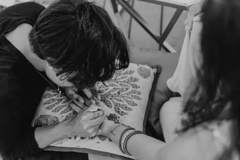Boda hindú en Royalton Riviera Cancún, la bienvenida y el mehndi: mehndi.