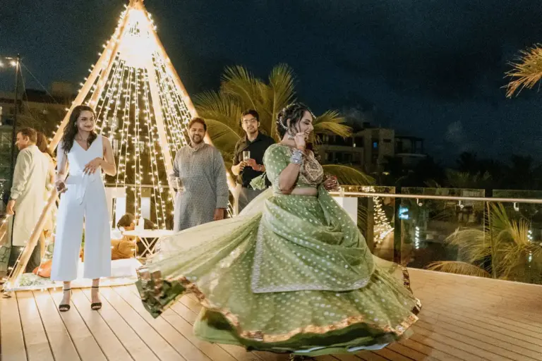 Boda hindú en Royalton Riviera Cancún, la bienvenida y el mehndi: giro novia.