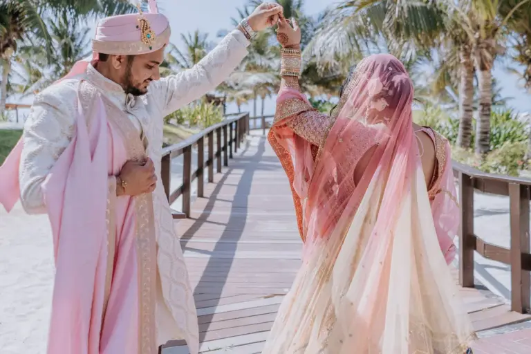 Boda hindú en Royalton Riviera Cancún, el día de la boda: retratos de pareja.