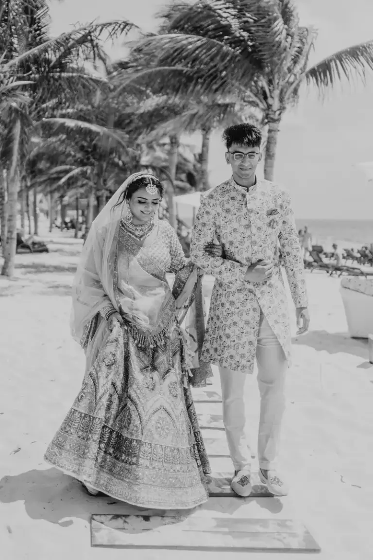 Boda hindú en Royalton Riviera Cancún, el día de la boda: retratos de pareja.