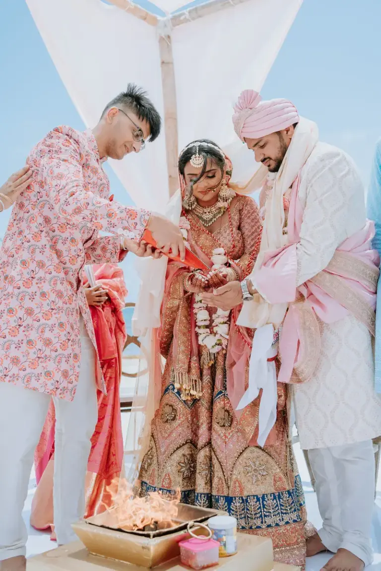 Boda hindú en Royalton Riviera Cancún, el día de la boda: fuego sagrado , fuego sagrado.