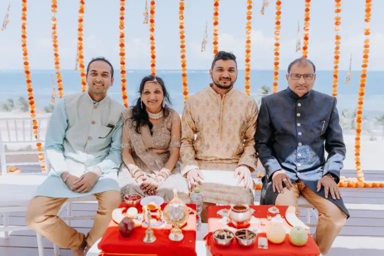 Boda hindú en Royalton Riviera Cancún, la Griha Shanti puja: inicio puja.
