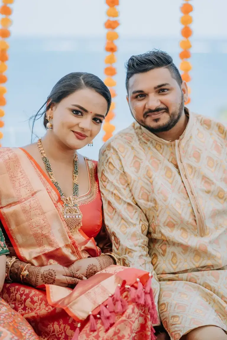 Boda hindú en Royalton Riviera Cancún, la Griha Shanti puja: retrato pareja.