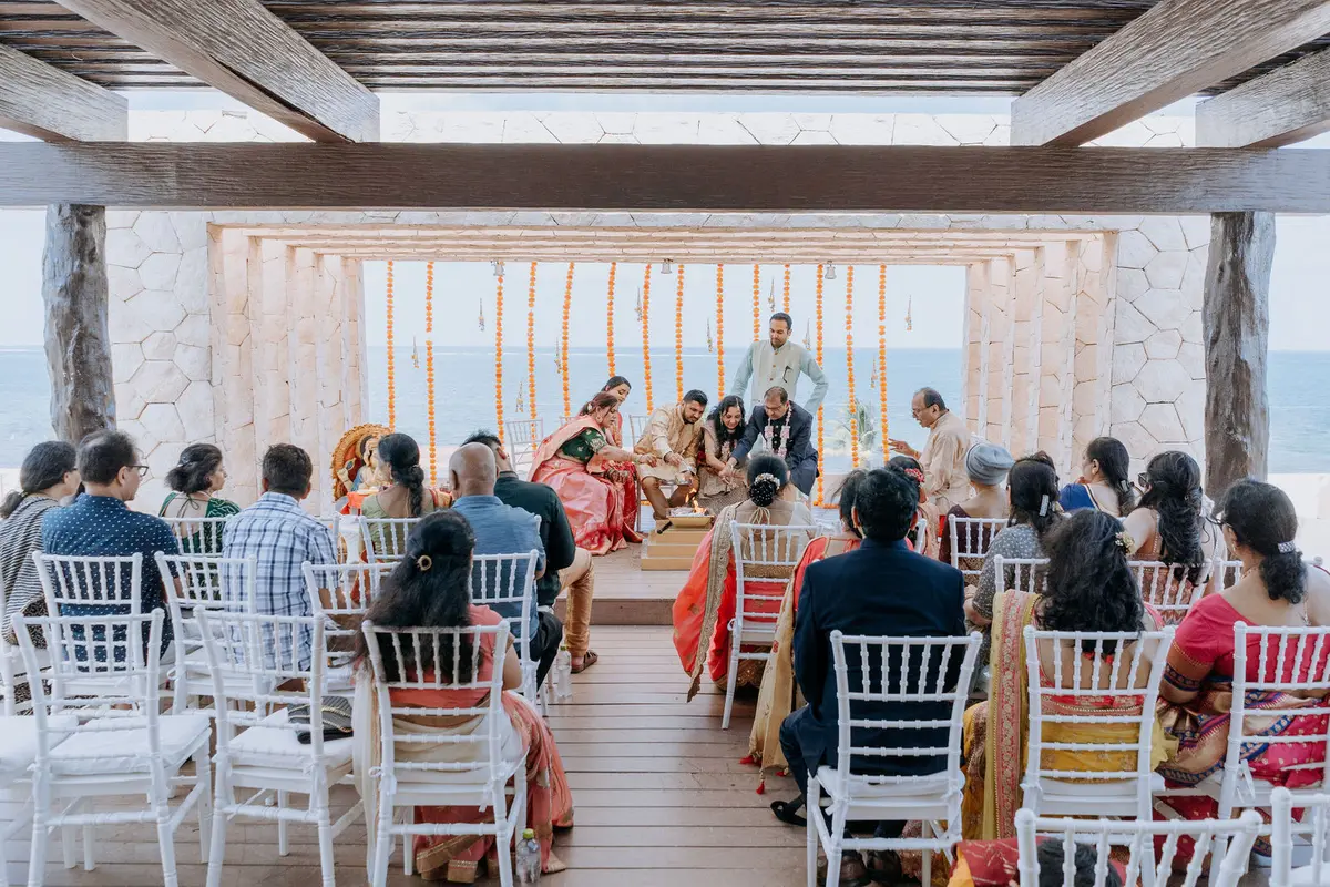 Hindu wedding at Royalton Riviera Cancún, the Griha Shanti puja: wide view.
