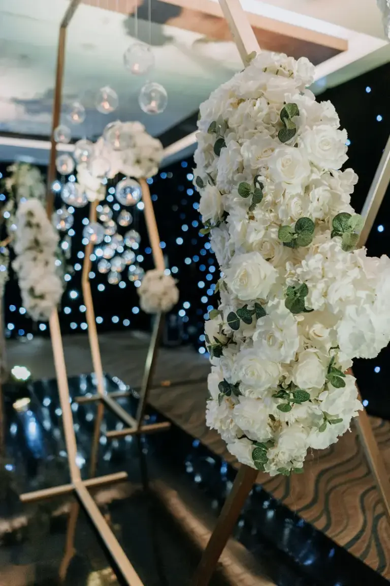 Boda hindú en Royalton Riviera Cancún, la recepción: florales.