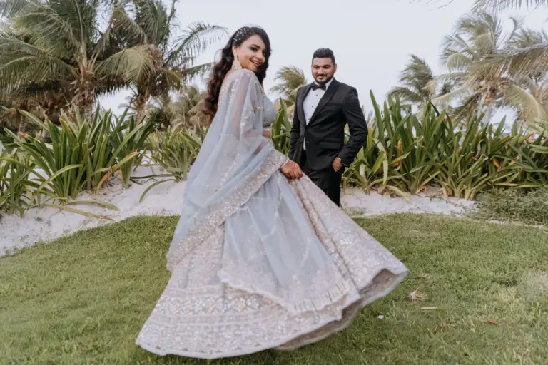 Boda hindú en Royalton Riviera Cancún, la recepción: retrato pareja.