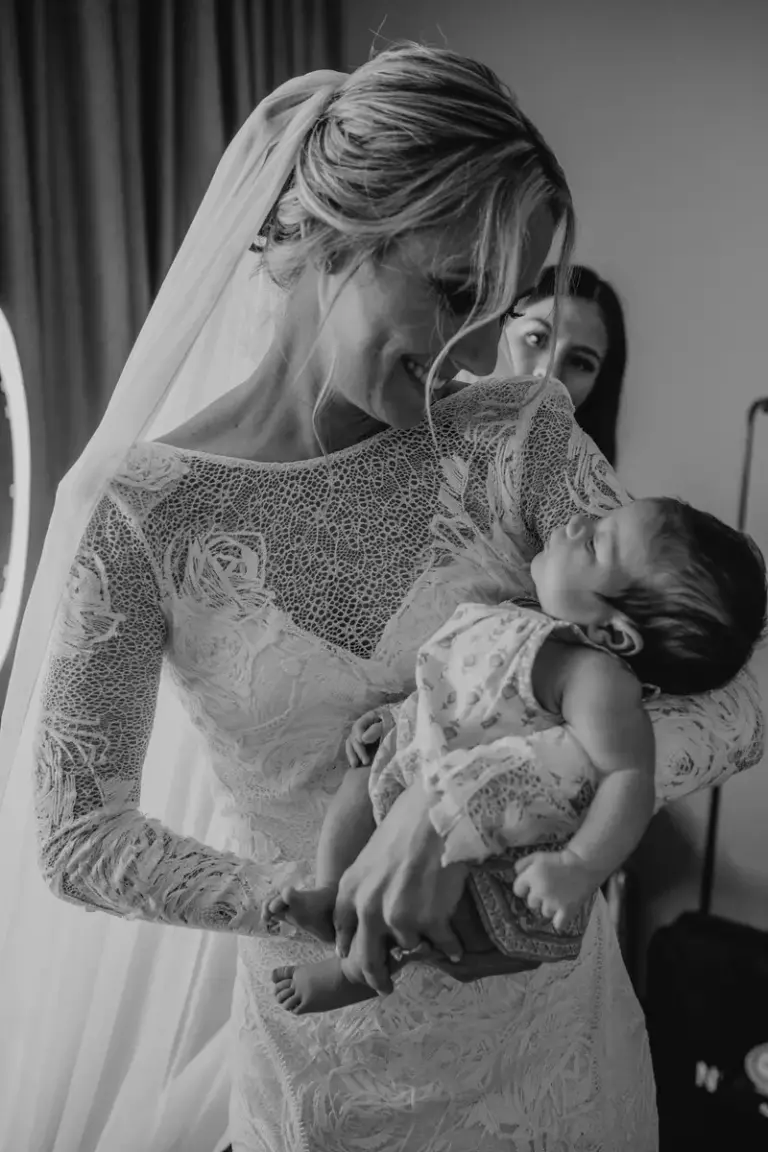 Arreglo de novia y encuentro con su papá antes de la boda en San Miguel de Allende