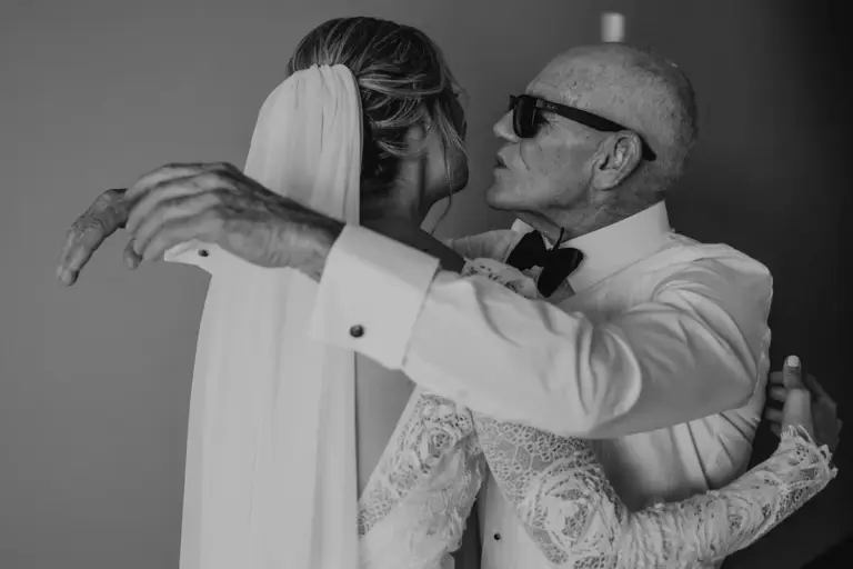 Arreglo de novia y encuentro con su papá antes de la boda en San Miguel de Allende