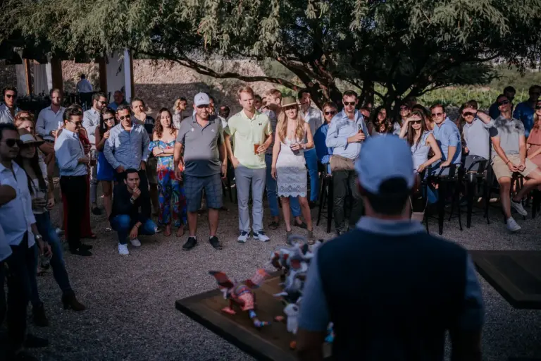 Torneo de golf y golden hour en el viñedo de Barranca de Fuego, San Miguel de Allende