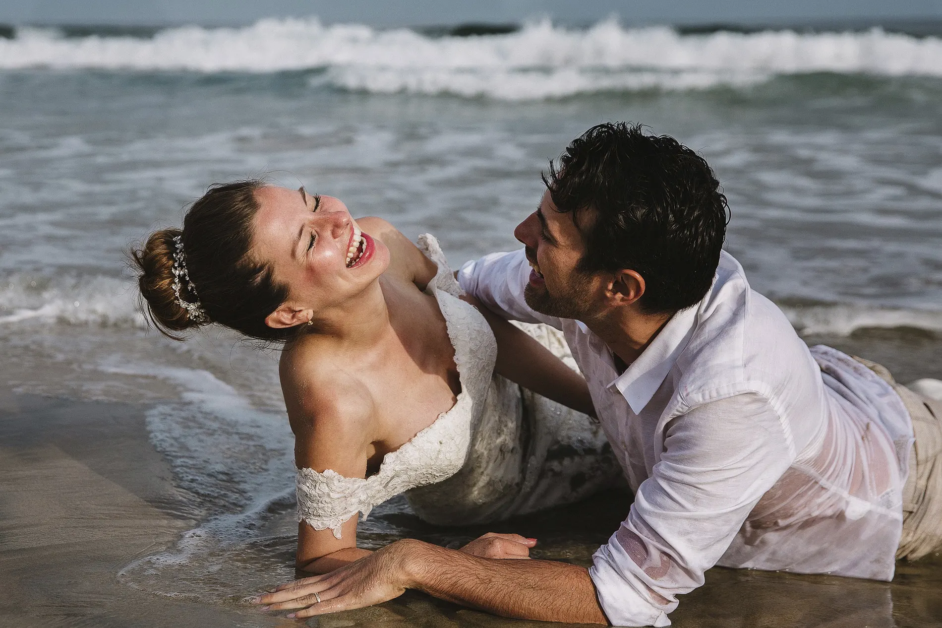 Boda en la playa fotografiada por Fernando Ruiz