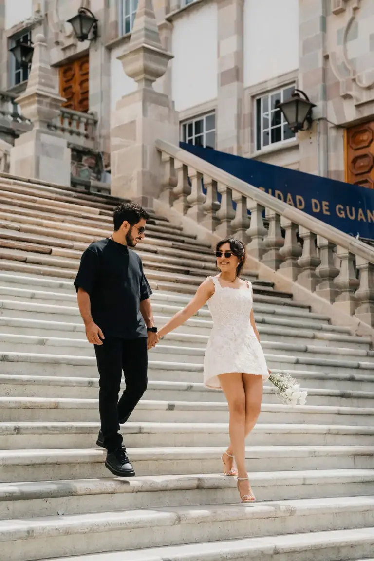 University of Guanajuato steps walking couple