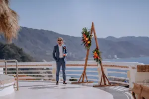 Cóctel de bienvenida en Villa Azul, boda en Puerto Vallarta