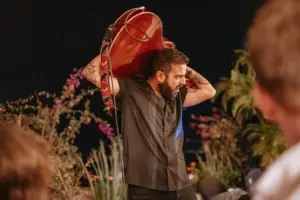 Fiesta junto a la alberca en Villa Azul, boda en Puerto Vallarta