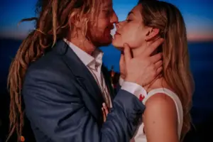 Retratos de familia y hora azul, boda en Villa Azul